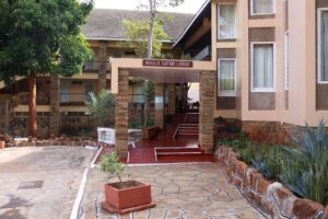 Read more about the article Ngulia Safari Lodge