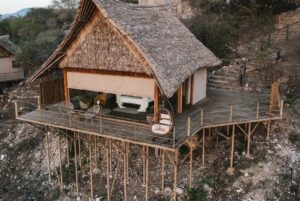 Read more about the article Lions Bluff Lodge